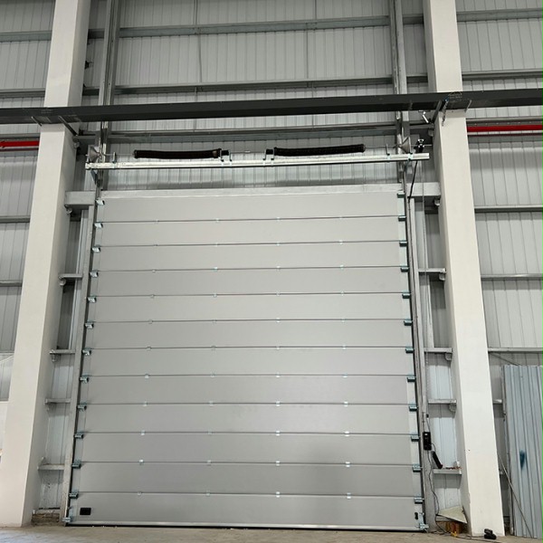 風(fēng)電廠保溫節(jié)能常州提升門